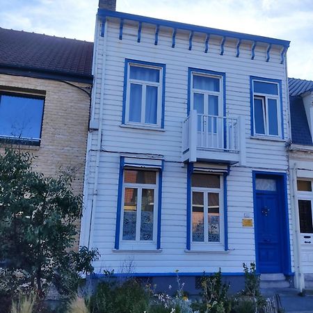 Jolie Maison En Bois Authentique Dunkirk Exteriör bild